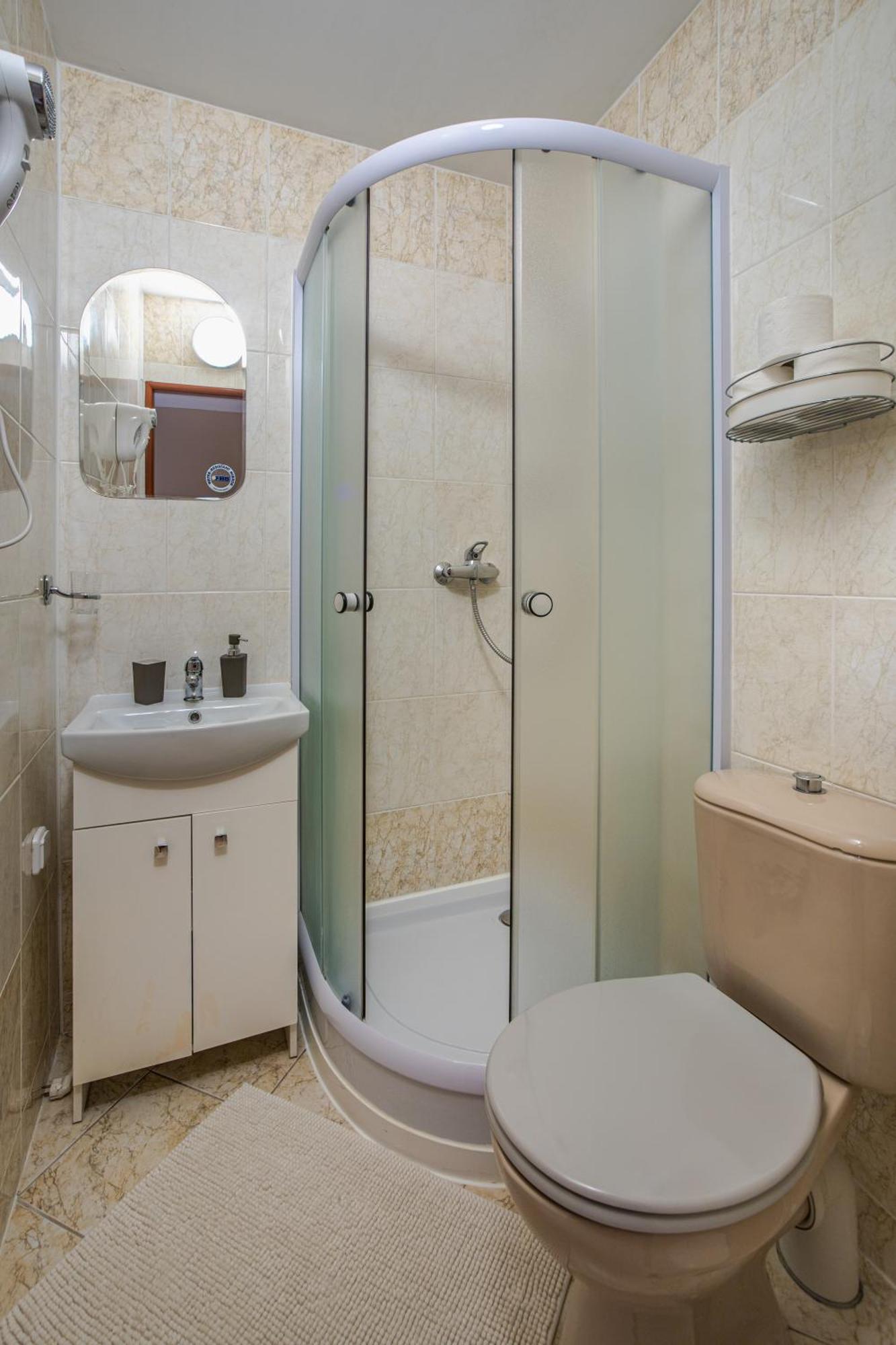 Apartmany Adrspach " U Kozaru " Teplice nad Metují Dış mekan fotoğraf